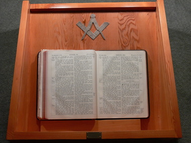 Book - Book. Masonic Bible, Oxford University Press Warehouse, Holy Bible, 1900