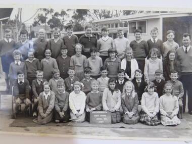 School Photograph - Digital Image, Greensborough Primary School Gr2062 1964 Grade 4B, 1964_
