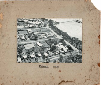 Photograph, Aerial photo Cowes 1931, 1931