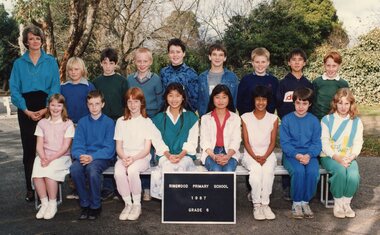 Photograph, Ringwood Primary School 1987 Class Photo Grade 6, 1987