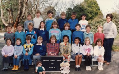 Photograph, Ringwood Primary School 1987 Class Photo Grade 3, 1987