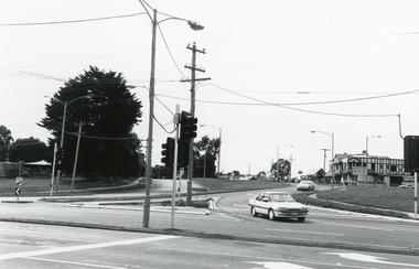 Photograph, New bypass Corner Mount Dandenong Road and Maroondah Highway, Ringwood on 8th November 1992