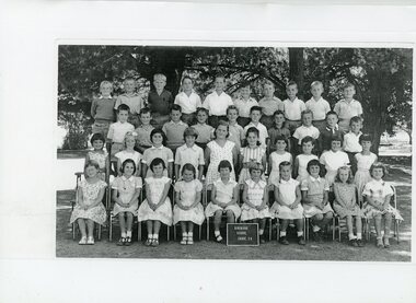 Photograph, Ringwood Primary School Class photograph. Grade 3A-1962