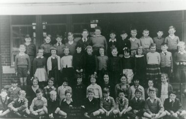 Photograph, Ringwood State School -Class photograph - Grade 3C, 1956
