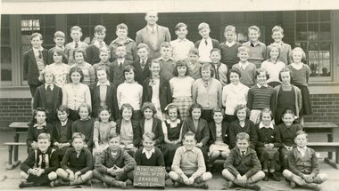Photograph, Ringwood State School -Class photograph - Grade 6, 1951