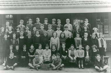 Photograph, Ringwood State School -Class photograph - Grade 5, 1951