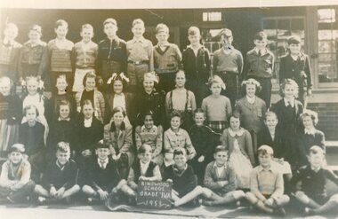 Photograph, Ringwood State School - Class photograph - Grade 4A, 1953