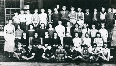 Photograph, Ringwood State School - Class photograph - Grade 5B, 1954