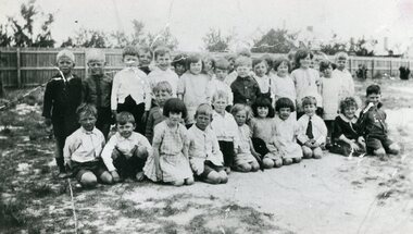 Photograph, Ringwood State School - Grade 2, 1929