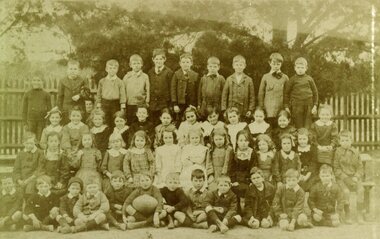 Photograph, Ringwood State School - Grade 3, 1920