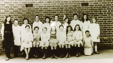 Photograph, Ringwood State School - Grade 5 (Girls), 1919
