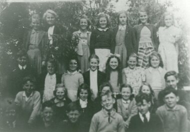 Photograph, Ringwood State School - Grade (?), 1947(?)