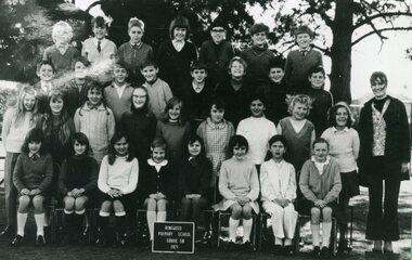 Photograph, Ringwood State School -  Grade 5B, 1971