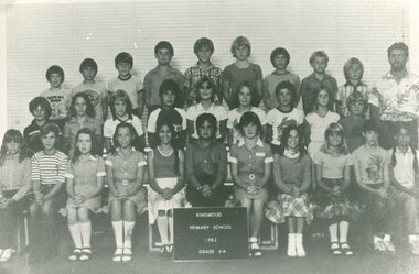 Photograph, Ringwood State School - Grade 6A, 1982