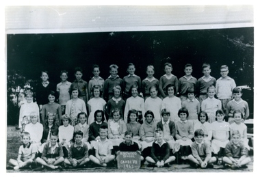 Photograph, Ringwood State School -  Grade 5B, 1962
