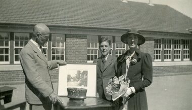 Photograph, Ringwood State School - Presentation to Mr Horace Fenton, 1941
