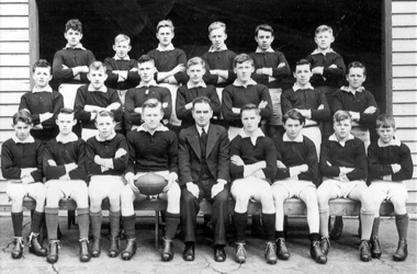 Photograph, Ballarat Junior Technical School B Grade Football Team, 1946