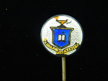 Lapel pin, Clarendon Presbyterian Ladies College lapel pin