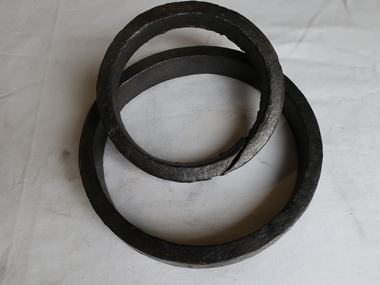 Metal Rings x2, Horse Equipment