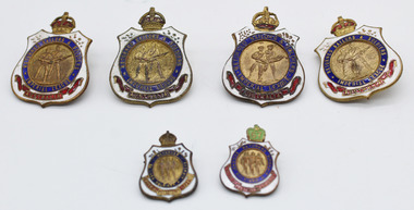RSL BADGE COLLECTION _ Returned Sailors & Soldiers Imperial League Australia Badge  and  Returned Sailors' Soldiers' & Airmen's Imperial League Australia, RSL Membership Badges, Manufacturer - Stokes & Sons Melbourne for four badges, (Stokes closed in 1962). Small badges No 48030 (wiith 67 year clasp) has the makers inscription of - Property of League, Swann & Hudson VIC