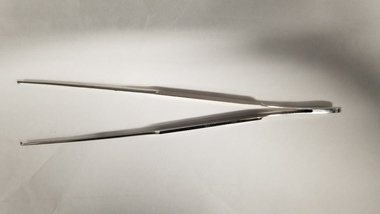 Tool - Tissue forceps used by Dr Fritz Duras