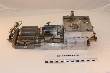 Radiological equipment, Stuart Morson's mechanical injector for angiography