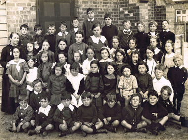 Photograph, Miss K A Astley's Private School Bundanoone, St Kilda c1916, c. 1916