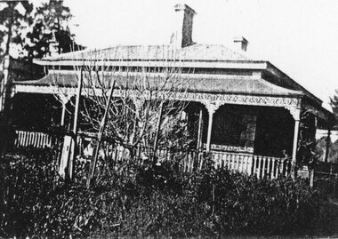 Photograph, Possible home Of Mr Isaac Cook's