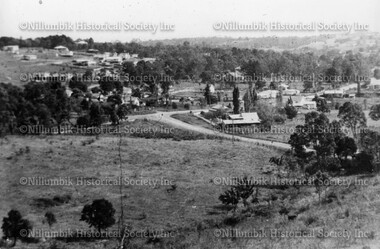 Photograph - Black & white photograph, View of Diamond Creek showing corner of Phipps Crescent and Main Hurstbridge Road