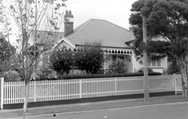 Photograph, Harbert family home, 237 Union Road, Surrey Hills