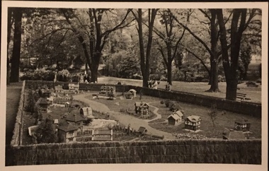 Tudor Village, Fitzroy Gardens