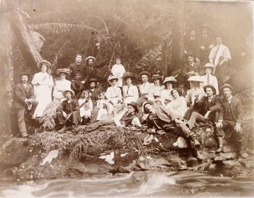 Photograph, Photograph of Colac parish picnic c. 1910