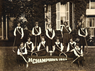 Photograph, Lauristion Hockey Team 1922