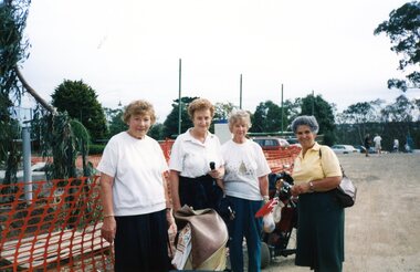 Photograph, Faye Lamb, Ladies at Heidelberg Golf Club, 1997
