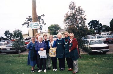 Photograph, Faye Lamb, Picnics at Heidelberg Golf Club - The cooks, 1990