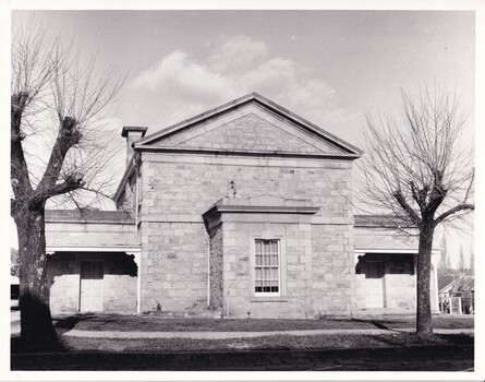 Beechworth Courthouse street view