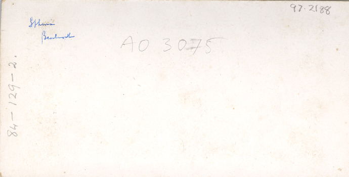 Reverse of photograph, blank with identifiers handwritten in pencil and Sphinx / Beechworth handwritten in blue pen.