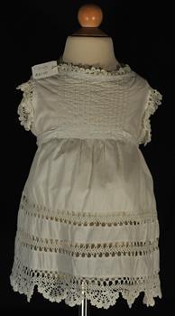 pinafore crochet work