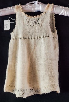 Clothing, baby's knitted petticoat