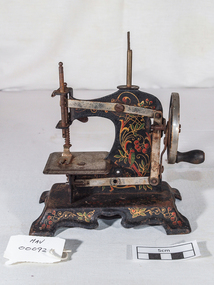 Toys, child's sewing machine