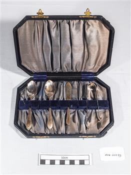 Box of cutlery