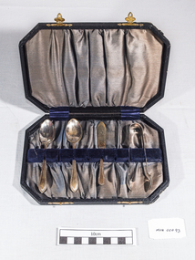 Box of cutlery