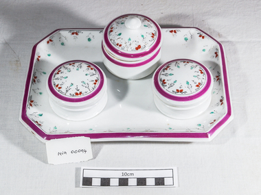 Ornaments, lady's dressing table set