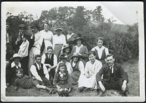 Photos of Cheltenham Methodist Youth Group c1914 -1918 1 of 6