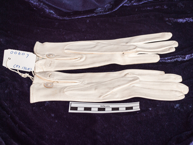 Clothing, lady's leather gloves, c1900