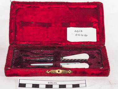 Sewing Equipment, box, Unrecorded, c1900
