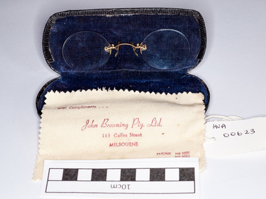 Optical Equipment, Spectacles, Pince - nez with case, 20thC