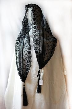 Clothing, lady's black lace stole