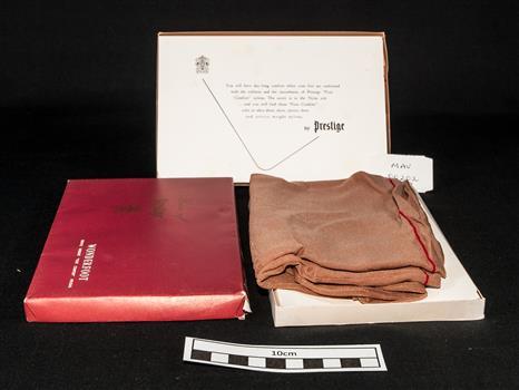 Clothing, lady's nylon stockings 'Prestige Wonderfoot''