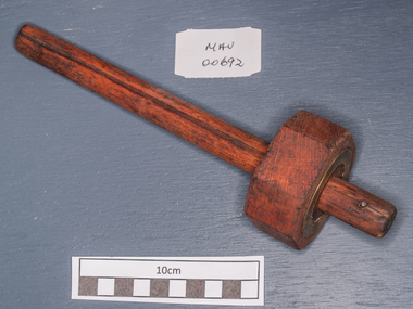 Tools, marker wooden gauge, c1900